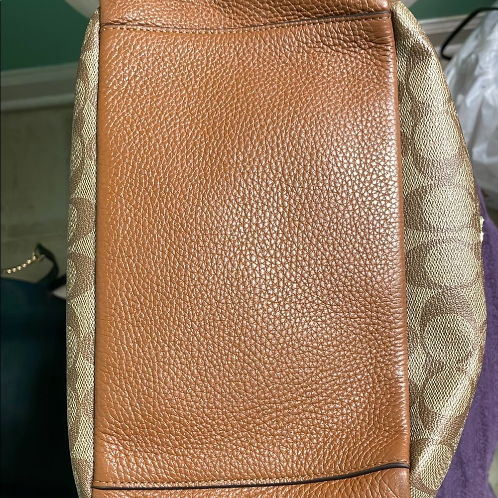 Coach Brown and Tan Hobo Bag 💼 with Matching Wallet - Picture 9 of 13